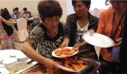 吃瓜掌事大妈,揭秘娱乐圈幕后风云