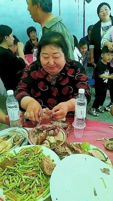 吃瓜掌事大妈,揭秘娱乐圈幕后风云